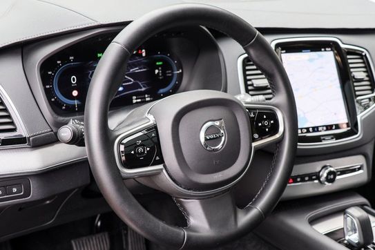 Volvo XC90 T8 AWD Plug-In Hybrid Plus Dark 7os aut