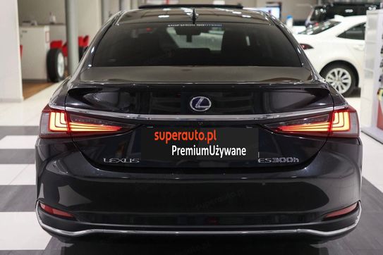Lexus ES 300h Elegance