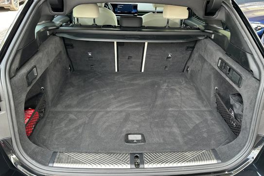 BMW Seria 5 Touring 520d xDrive M Sport