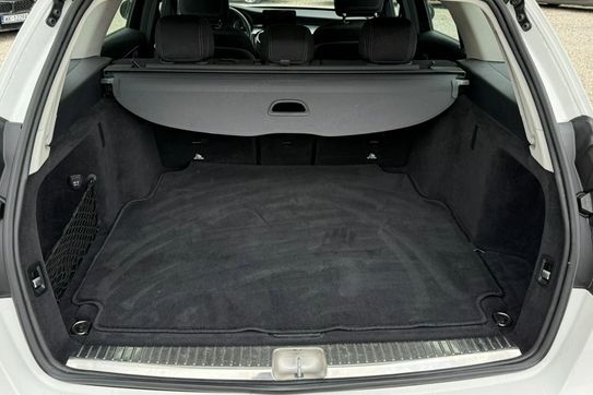 Mercedes Klasa C 220 d 9G-Tronic
