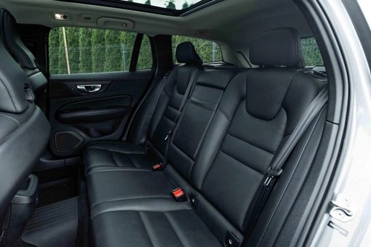 Volvo V60 Cross Country T5 AWD