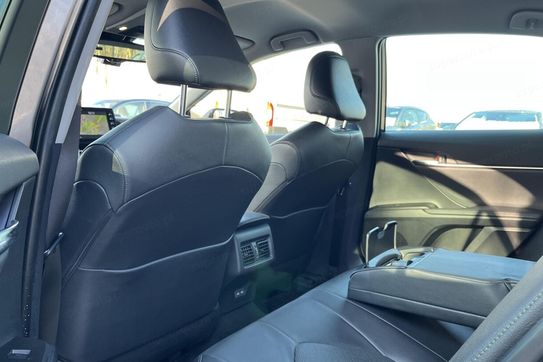 Toyota Camry Executive CVT