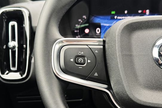 Volvo XC40 B3 Plus Dark