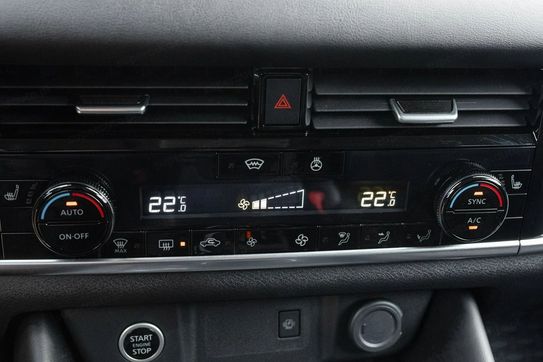 Nissan Qashqai 1.3 DIG-T N-Connecta Xtronic