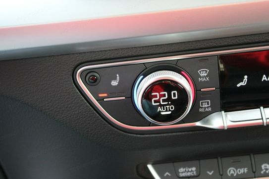 Audi Q5 40 TDI mHEV quattro Advanced S tronic