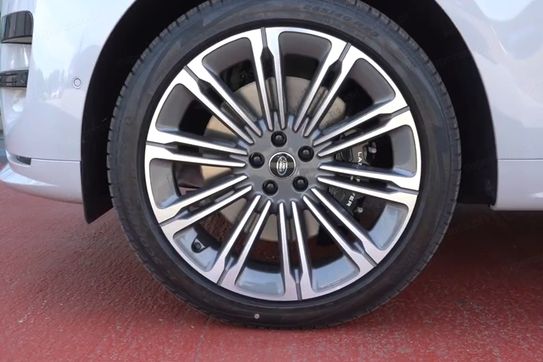 Land Rover Range Rover Sport D300 Dynamic HSE