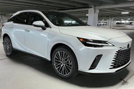 Lexus RX 450h+ Omotenashi 2.5 Hybrid Plug-in