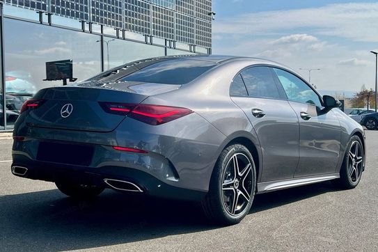 Mercedes CLA 220 4-Matic AMG Line