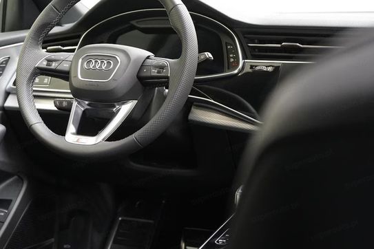 Audi Q7 TDI quattro S Line