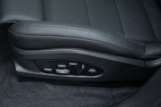 Porsche Macan 4