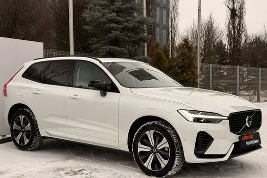 Volvo XC60 T6 Plug-In Hybrid AWD Plus Dark aut