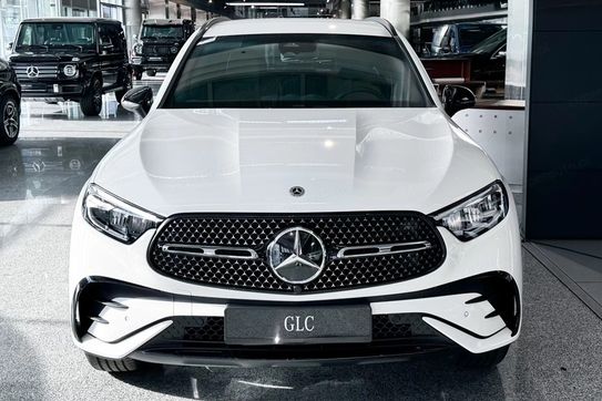 Mercedes GLC 200 4-Matic AMG Line