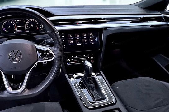 Volkswagen Arteon 2.0 TSI GPF R-Line DSG