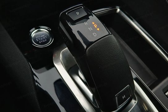 Peugeot 3008 2.0 BlueHDi GT S&S EAT8