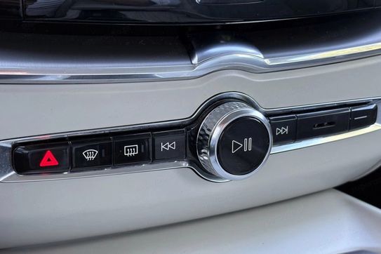 Volvo XC60 B4 B Essential Core