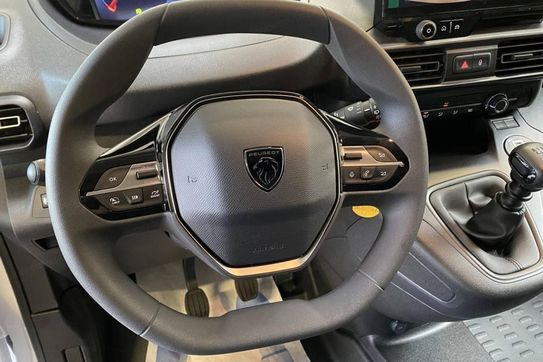 Peugeot Partner Van Long L2H1