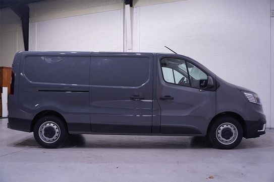 Renault Trafic L2H1 Extra AT9