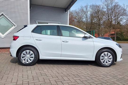Skoda Fabia Essence 1.0 MPI