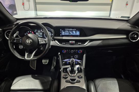 Alfa Romeo Stelvio Turbo Veloce Q4