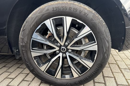 Volvo XC60 B4 B Plus Dark