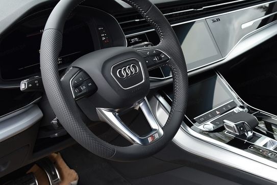 Audi Q7 TDI quattro S Line