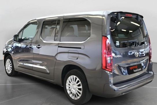 Toyota Proace City Verso Long 1.5 d-4D Business