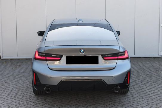 BMW Seria 3 330i xDrive M Sport
