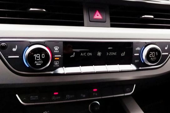 Audi A4 40 TDI Advanced S tronic