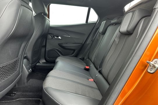 Peugeot 2008 GT 1.2 PureTech EAT8