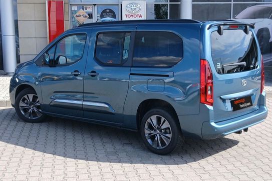 Toyota Proace City Verso Long 1.5 d-4D Family