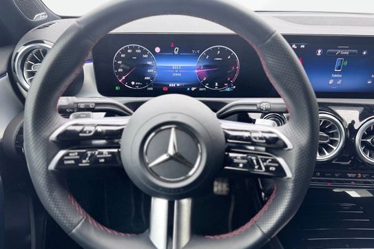 Mercedes Klasa A 220 d AMG Line