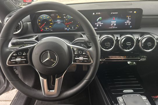 Mercedes CLA 200