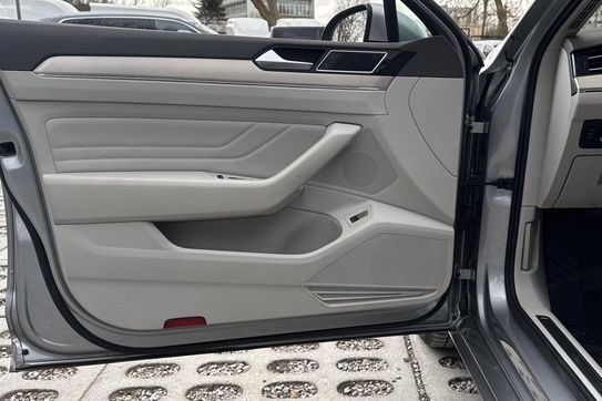 Volkswagen Passat Elegance 2.0 TDI  DSG