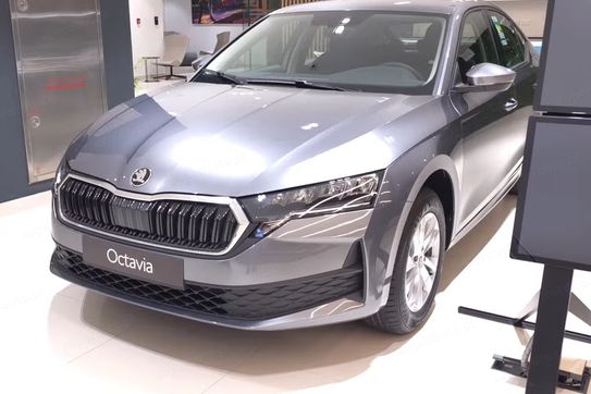 Skoda Octavia Drive Essence 1.5 TSI m-HEV DSG