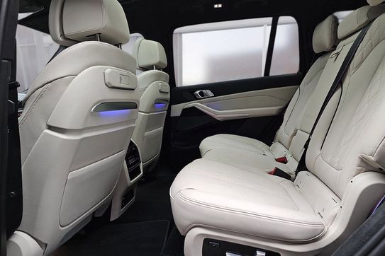 BMW X7 xDrive40d mHEV sport-aut