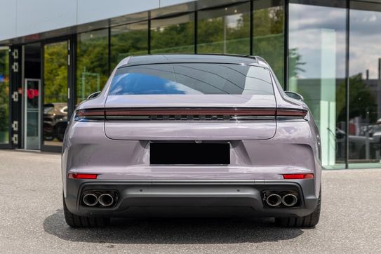 Porsche Panamera 4 E-Hybrid