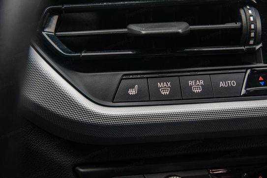 BMW Seria 1 118i Advantage aut