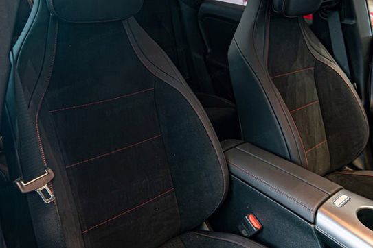 Mercedes CLA 220  4-Matic AMG Line