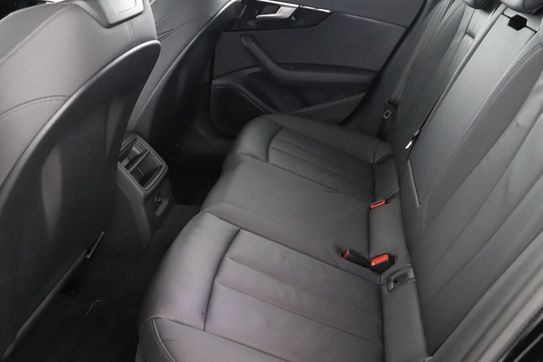 Audi A4 40 TDI mHEV S tronic