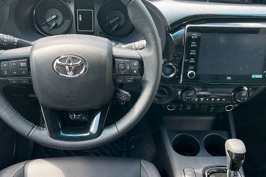 Toyota HiLux Double Cab Invincible