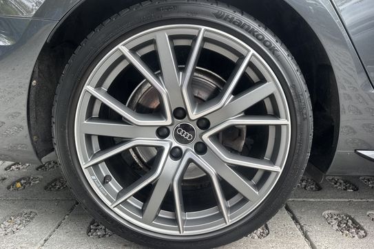 Audi A4 35 TFSI S Line