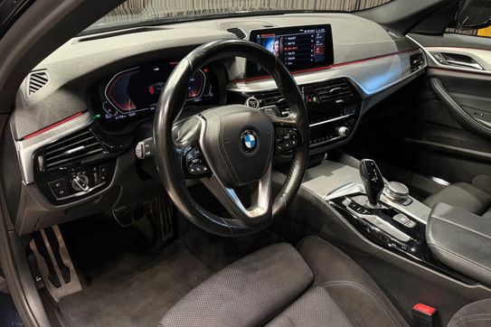 BMW Seria 5 520d xDrive M Sport
