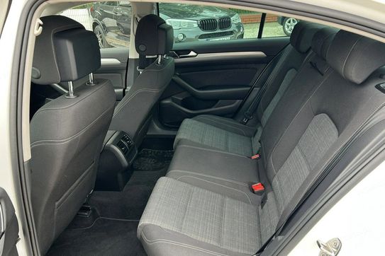 Volkswagen Passat 2.0 TDI EVO Business DSG