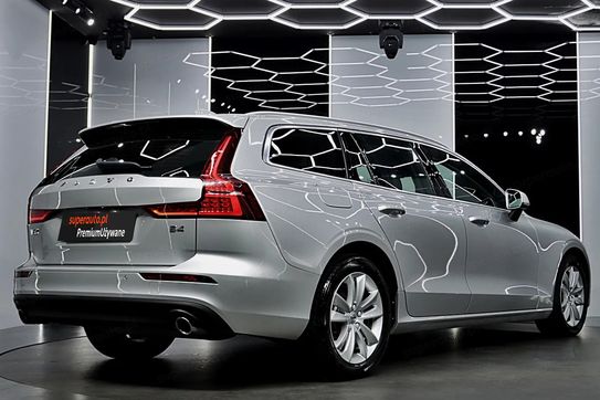 Volvo V60 B4 B Momentum Pro