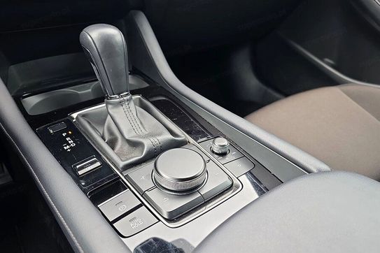 Mazda 3 2.0 Exclusive-Line