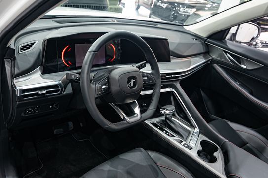 DR 5 ‎‎1.4 BENZ + LPG FWD
