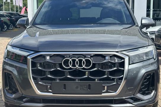 Audi Q7 TDI quattro S Line