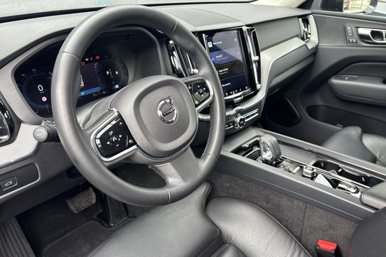 Volvo XC60 B4 B Plus Dark