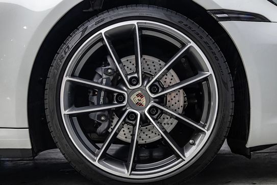Porsche 911 Carrera 4 Pdk