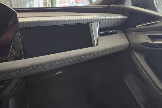 Audi A6 E-tron quattro Avant